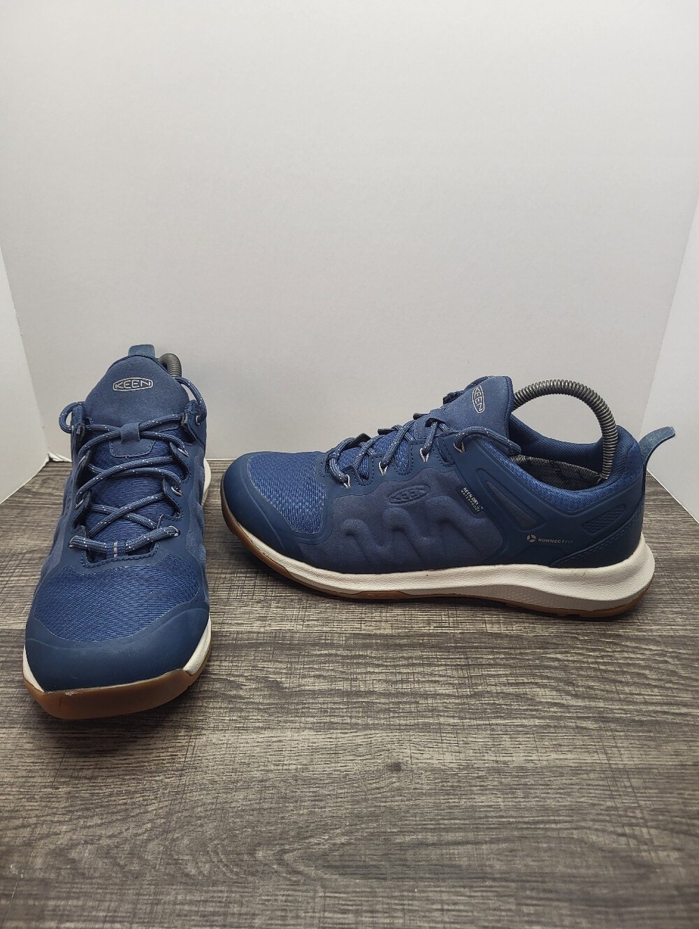 Keen Explore Hiking Shoes Womens Size 10 Blue Watreproof Sneakers